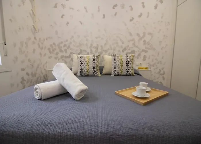 Malasana House